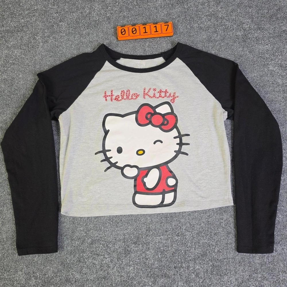 Hello Kitty Aeropostale long sleeve crop top. Size Large